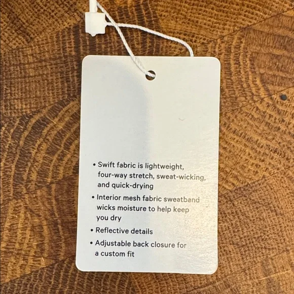 Lululemon brand new hat - Picture 5 of 5